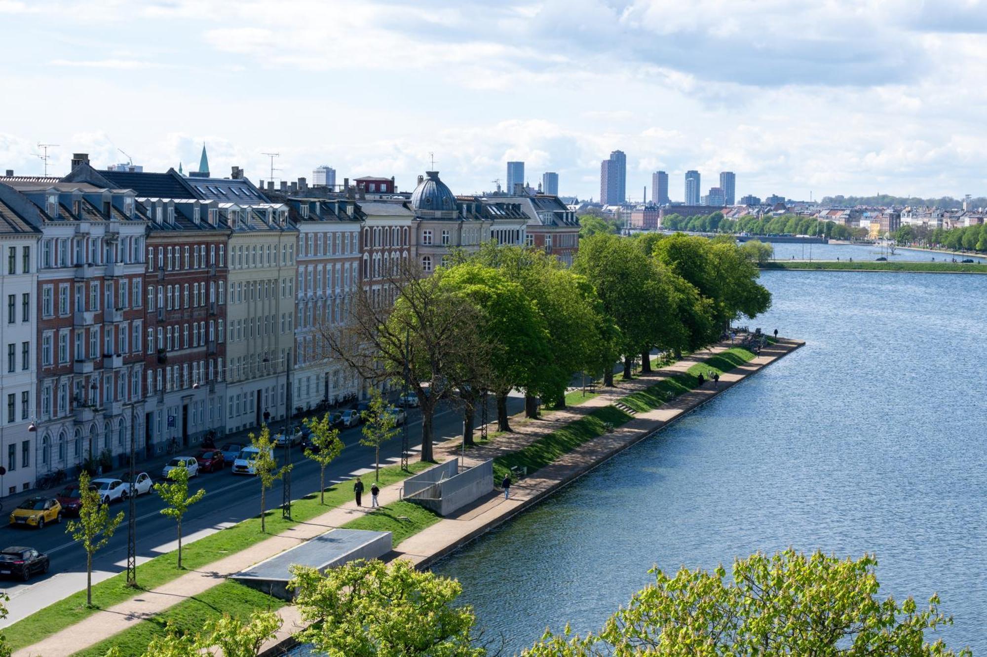 Bright 3Br Apartment With Balcony And Amazing Lake View Copenhagen Exterior photo